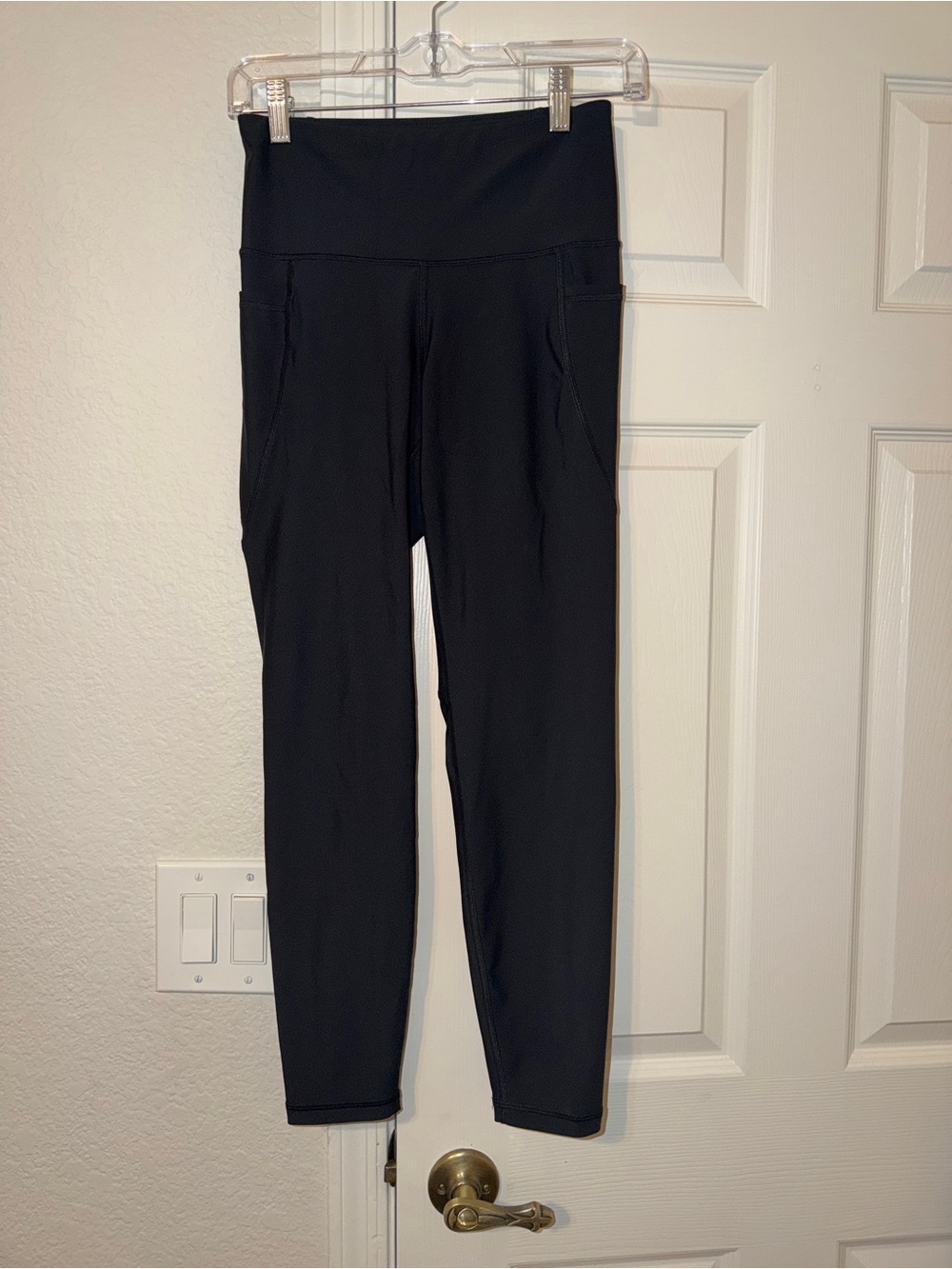 Old Navy Active Powersoft Black High-Waist Leggings